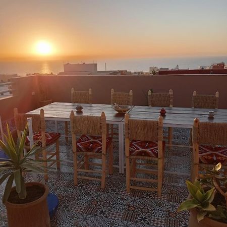 بيت شباب Taghoba Surf House Tamraght الغرفة الصورة
