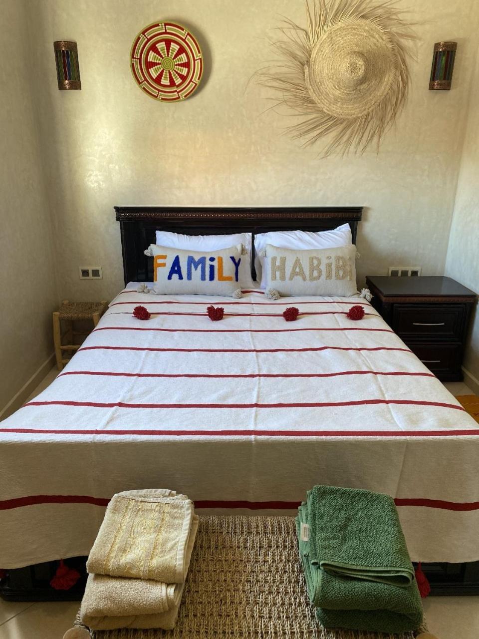 بيت شباب Taghoba Surf House Tamraght الغرفة الصورة